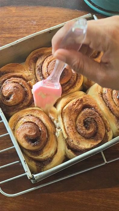 A reel from @mamaibakehouse on Instagram