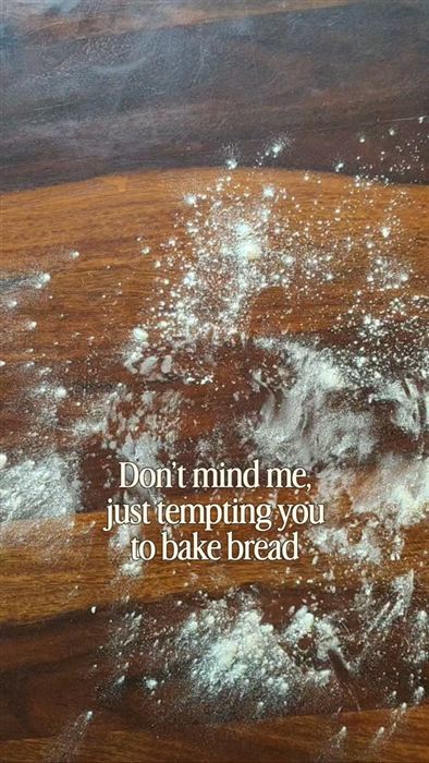 A bake from @mamaibakehouse on Instagram